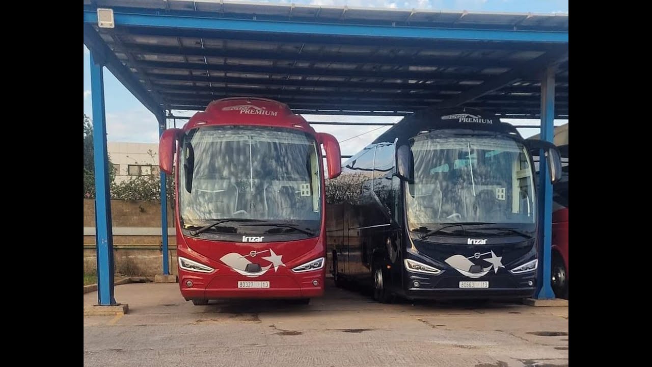 Autobús CTM esperando en la estación